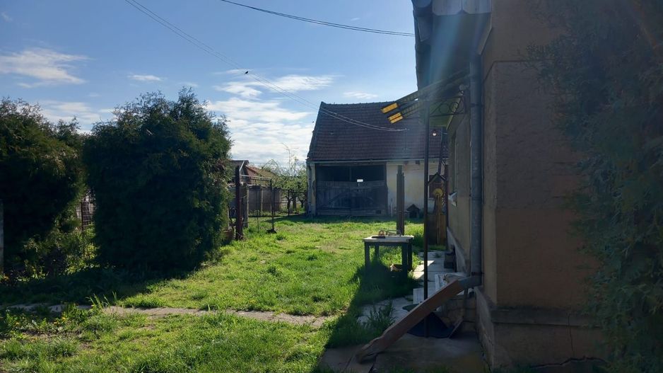 Ag EUROPA vinde casa cu 4 camere si teren de 60 ari in Ambud. - Poză 3