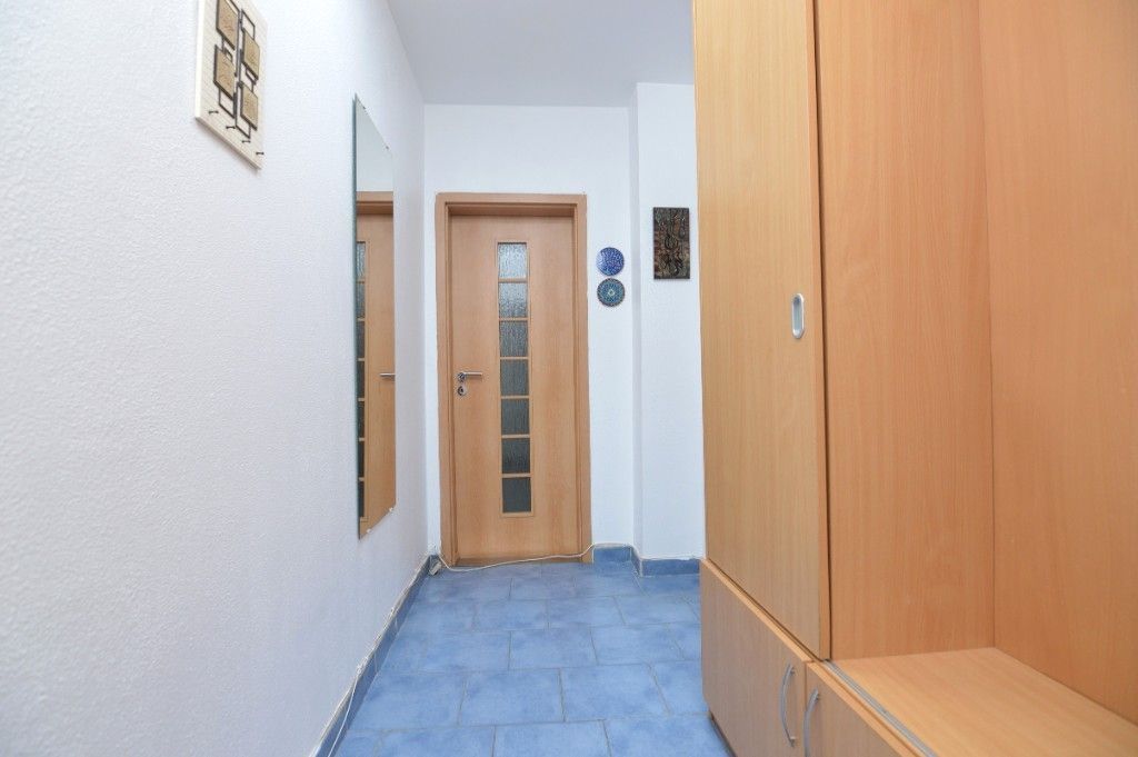 2 camere decomandat si renovat zona VITAN - Poză 6