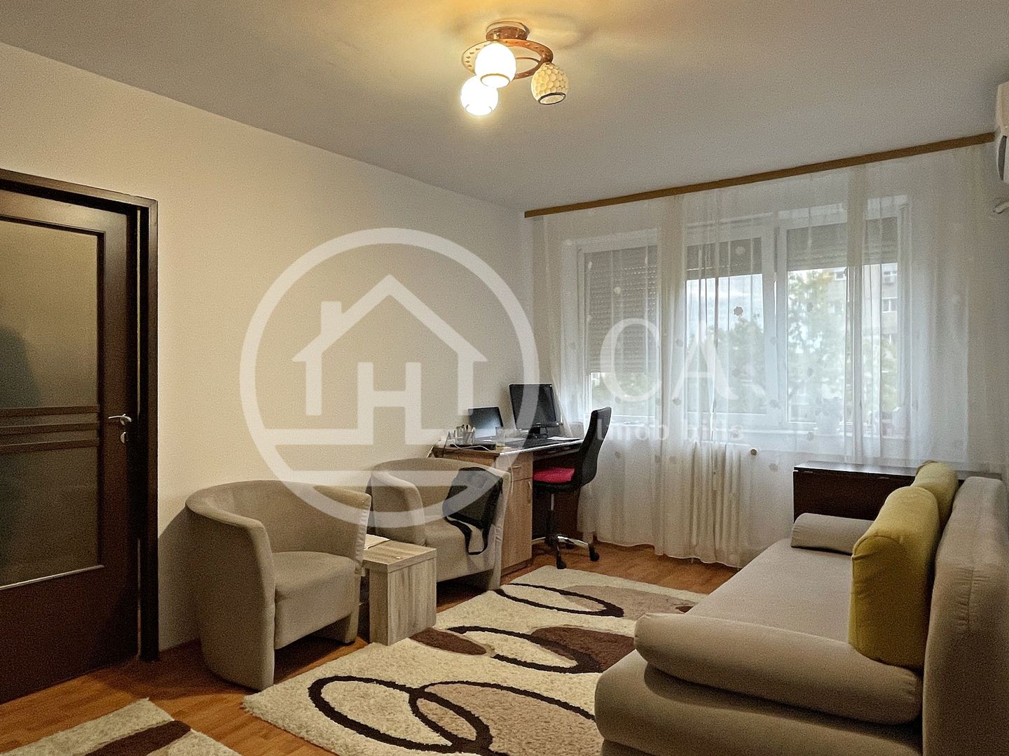 Apartament cu 2 camere de vanzare in Rogerius, Oradea - Poză 1