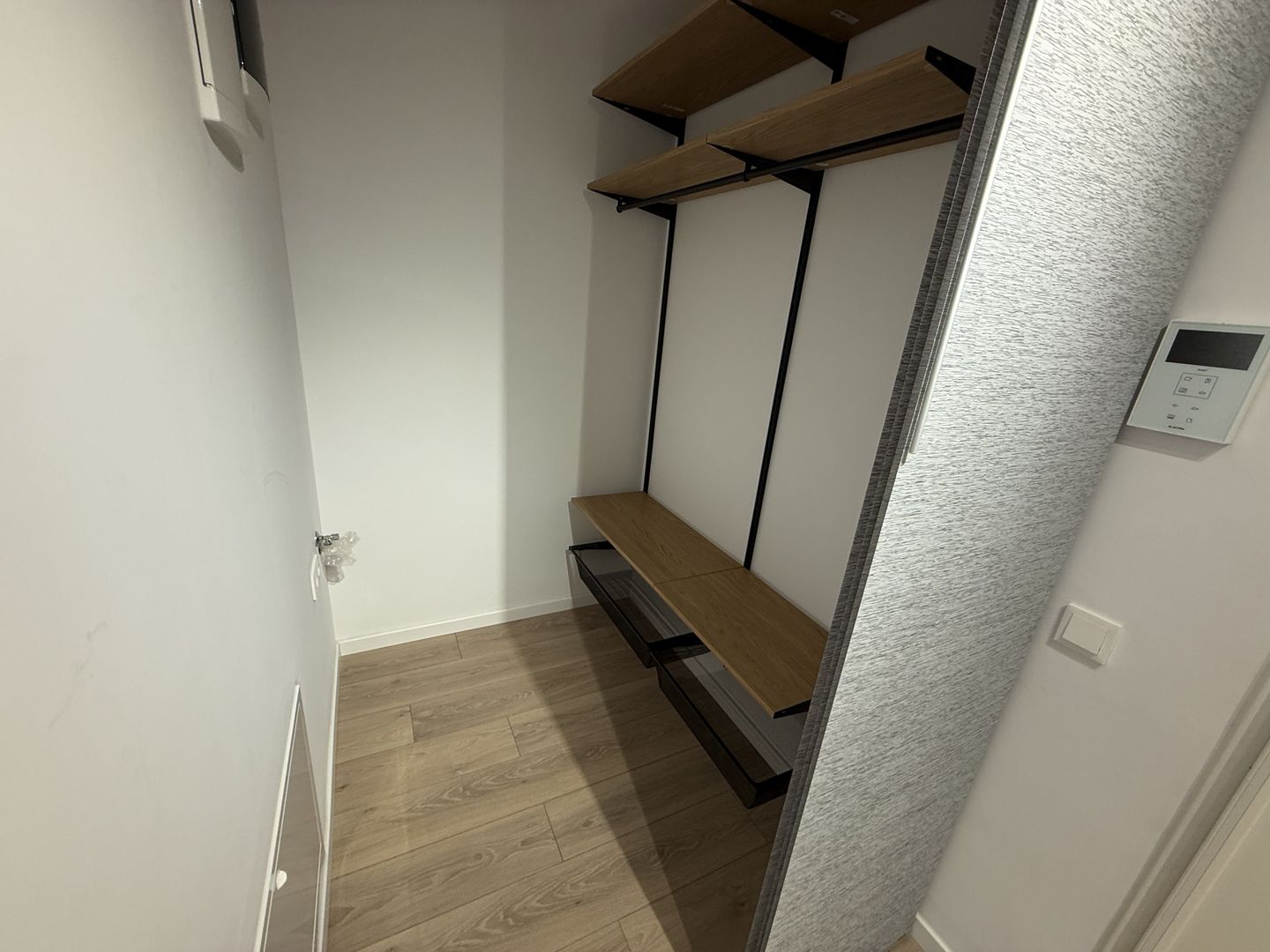AP. 2 CAMERE- QUARTIER AZUGA, PARCARE SUBTERANA, CENTRALA, BLOC NOU - Poză 7