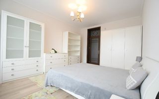 Proprietate premium cu teren de 2.000 mp | Casă 412 mp utili - Poză 4