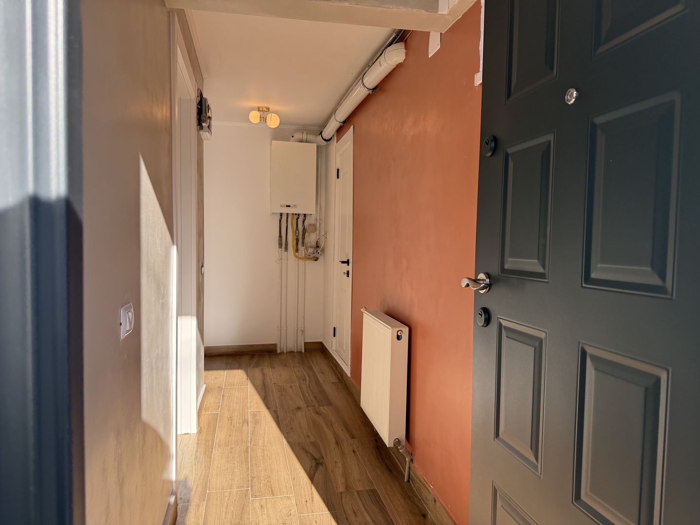 Apartament cu 2 camere in casa in Blumana, Brasov - Poză 7