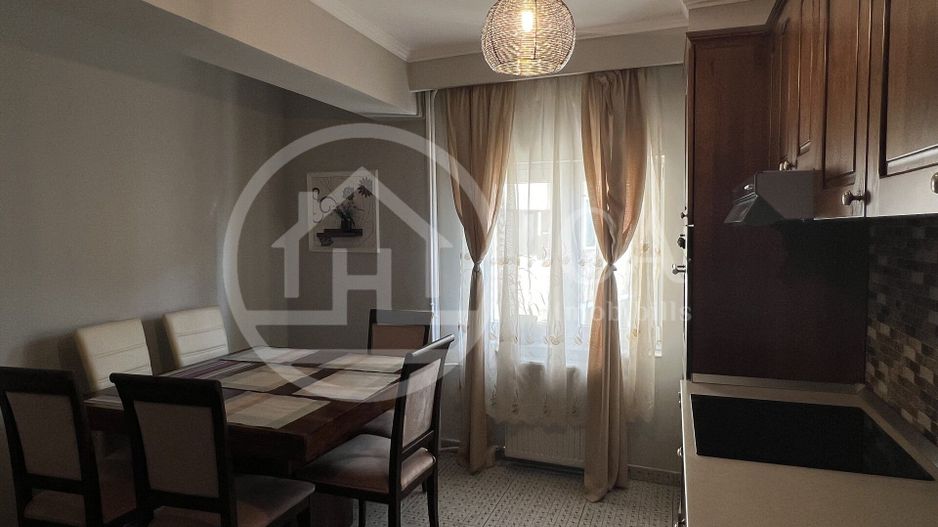 Apartament cu 3 camere de inchiriat pe Bd-ul Magheru Oradea - Poză 10