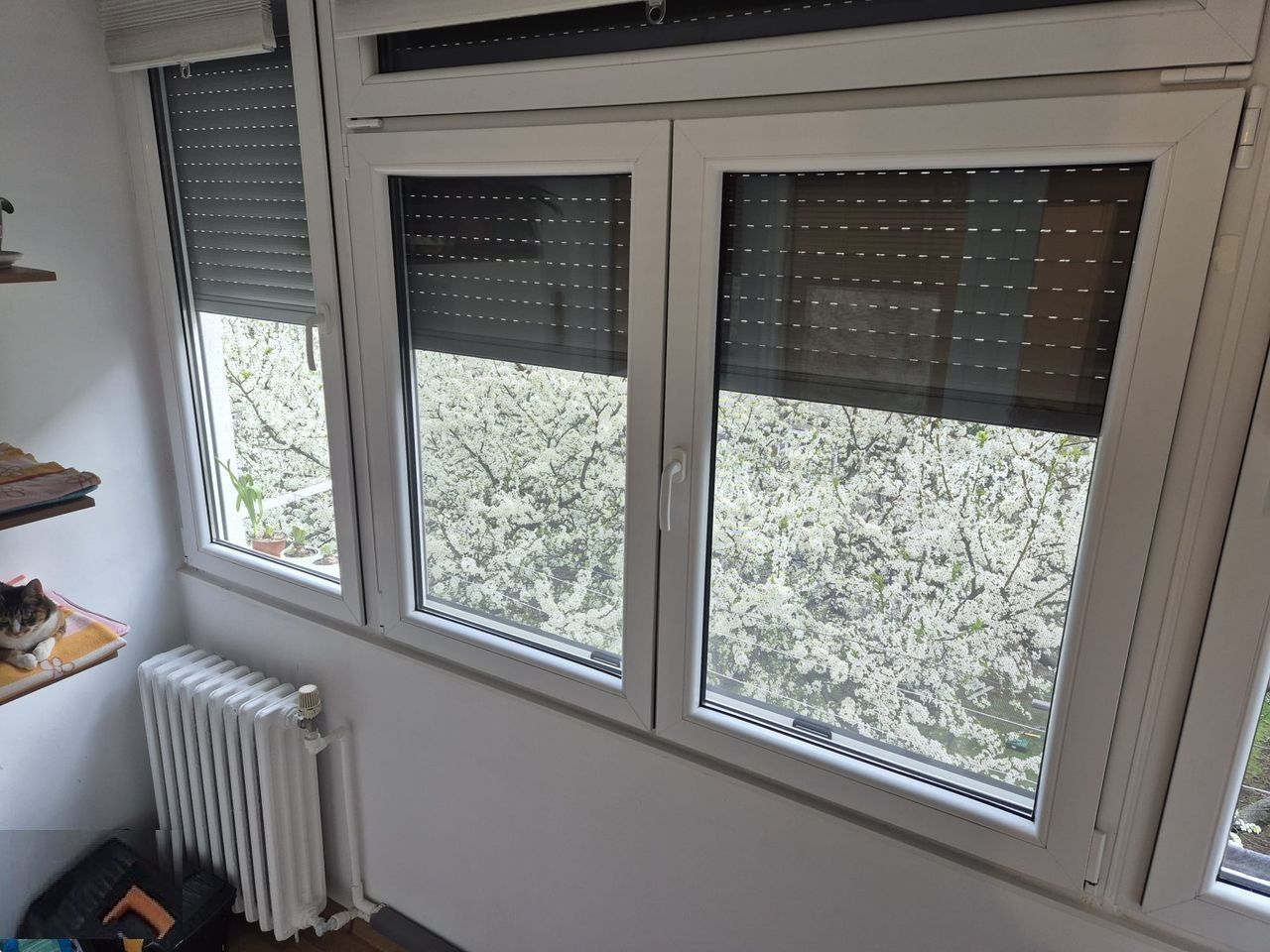 Apartament Luminos 4 camere cu Centrala si 2 locuri parcare. Izvorul Muresului. - Poză 18