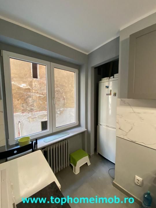 Piata Romana - Magheru - KFC - Poză 7