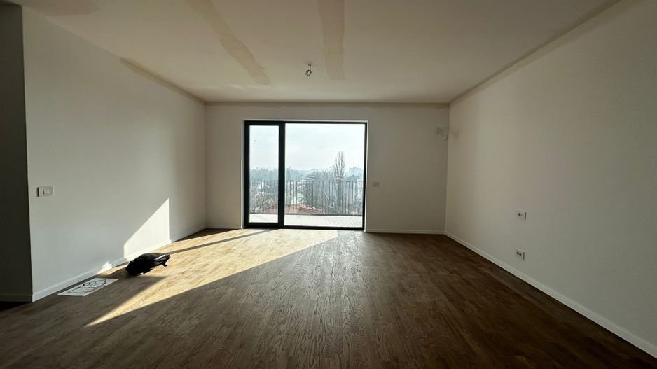 New apartment 2 bedrooms  with underground parking - Poză 6