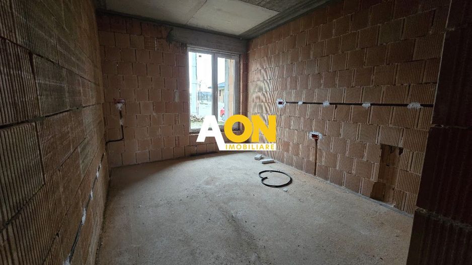 1/2 Duplex Zona Dealul Furcilor 4 Camere, 300mp Teren, 60mp Subsol - Poză 5