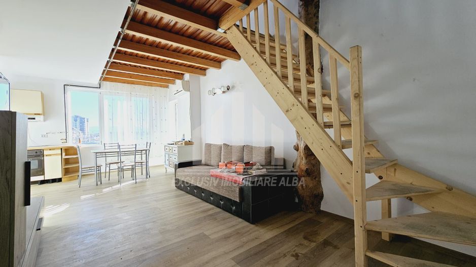 Apartament cu 3 camere decomandate, Centru - Poză 2