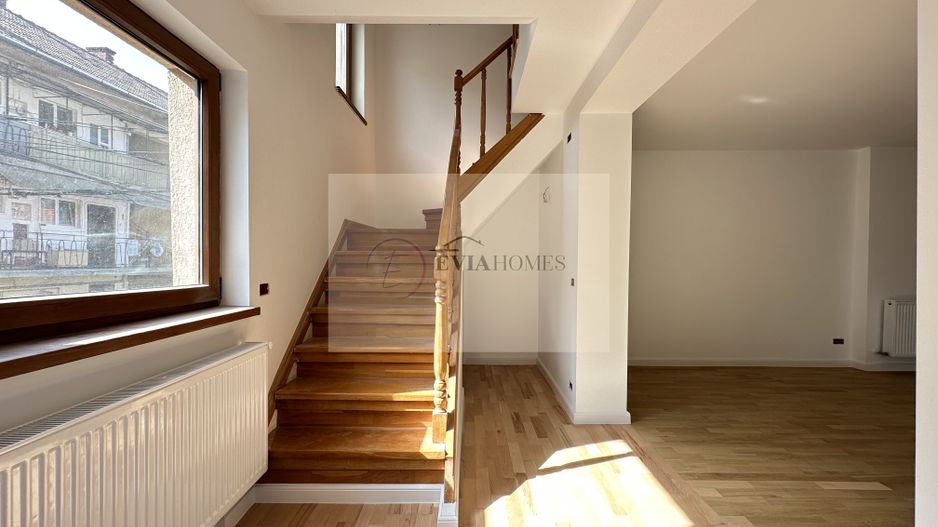 4 camere/ 2 bai / 119 mp/ parcare in curte / zona strazii Bucuresti - Poză 3