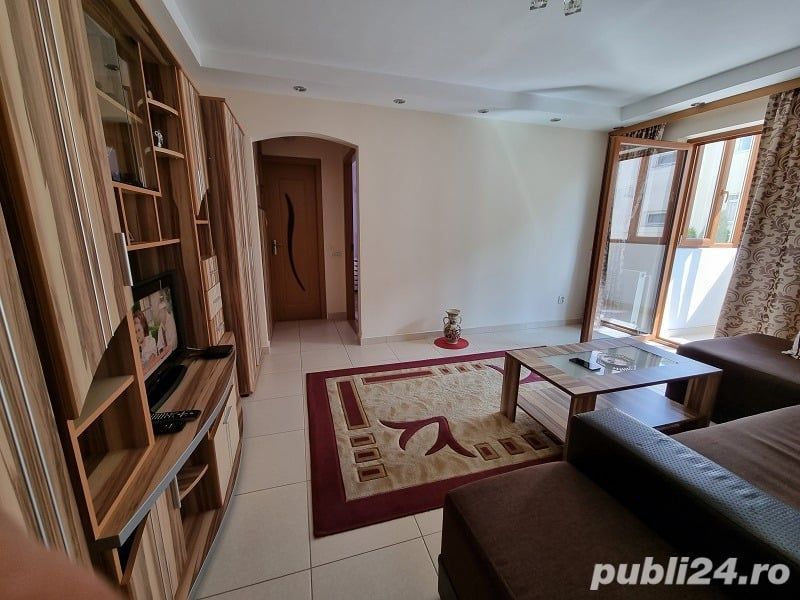 Apartament cu 3 camere - Poză 2