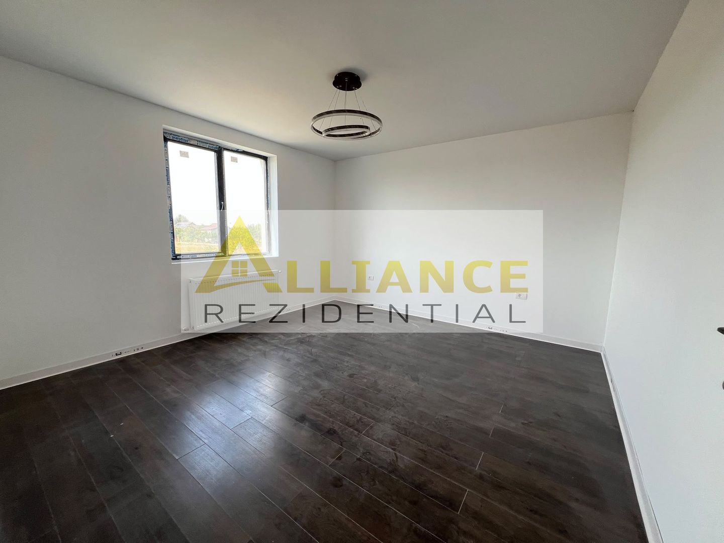 Vila de vanzare-4 camere-2 bai-Teren 350 MP - Poză 10