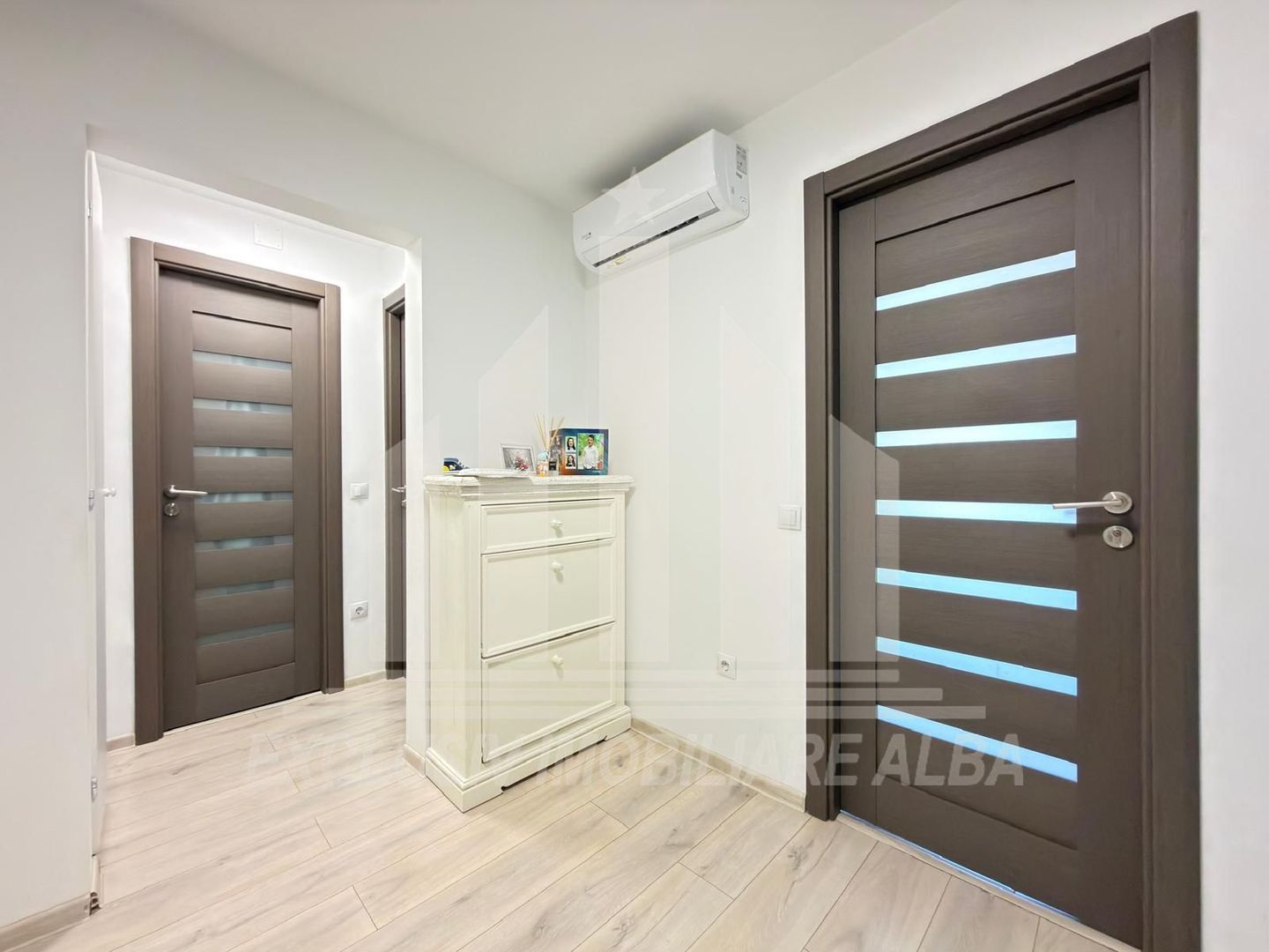 Apartament 2 camere decomandate | 50 mp | Renovat | Cetate - Poză 2