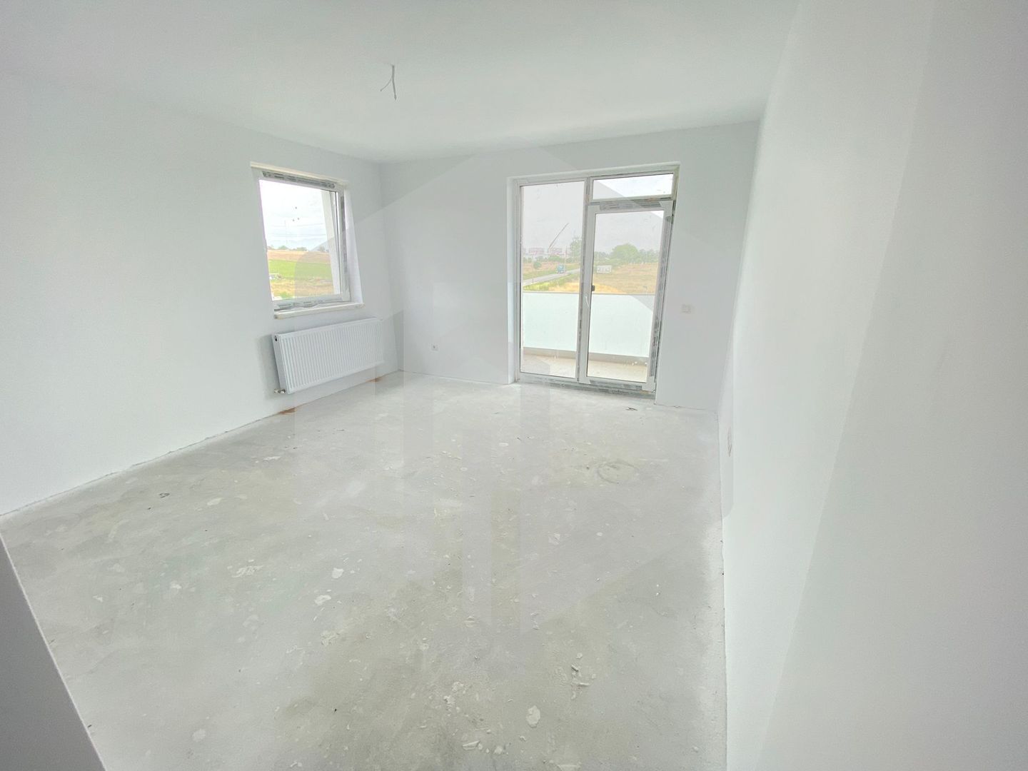 Apartamnet 3 camere - Turnisor- Decomandat - Intabulat - Etaj 3 - Poză 4