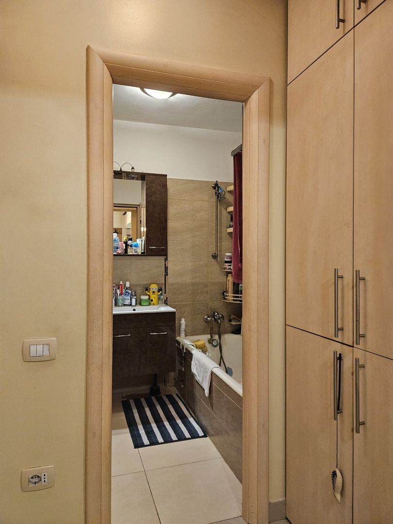 Vând 🏢 Apartament 3 camere | Câmpia Libertății | Aproape de Piața Muncii - Poză 5