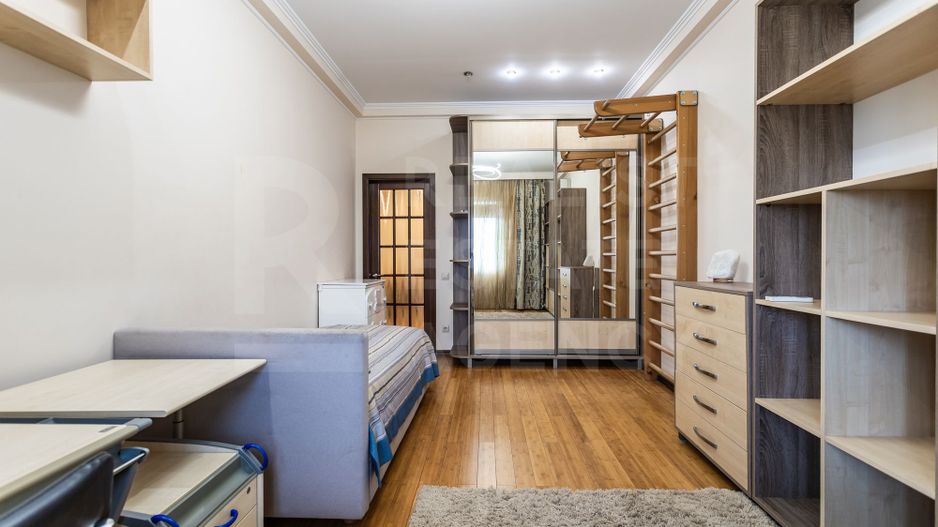 Vânzare apartament  142 mp, str. Valea Trandafirilor, Botanica - Poză 13