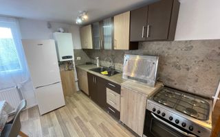 Casa de 3 camere, 50 mp, 30 mp terasa, Zona Sangeorgiu de Mures - Poză 3