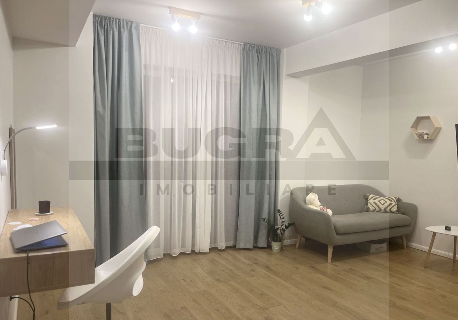 Studio modern 37 mp, parcare, boxa, zona Sophia Residence - Poză 2