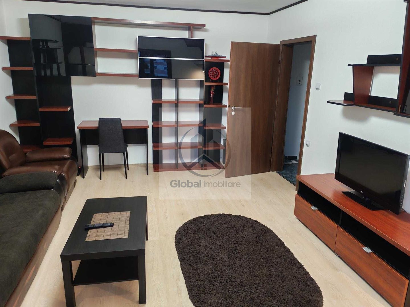 Inchiriez apartament 2 camere str Petre Ispirescu zona 13 Septembrie - Poză 1