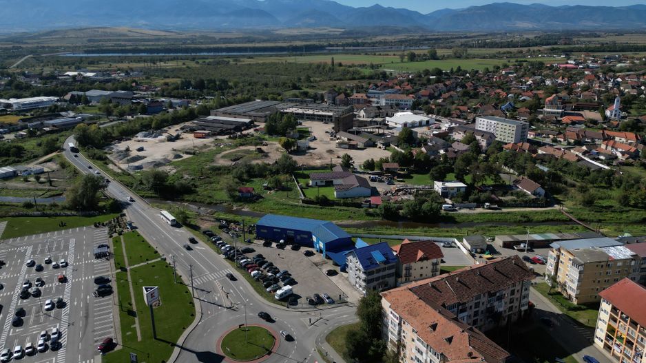 Oportunitate strategică de dezvoltare în Hațeg 3.079 mp - Poză 22