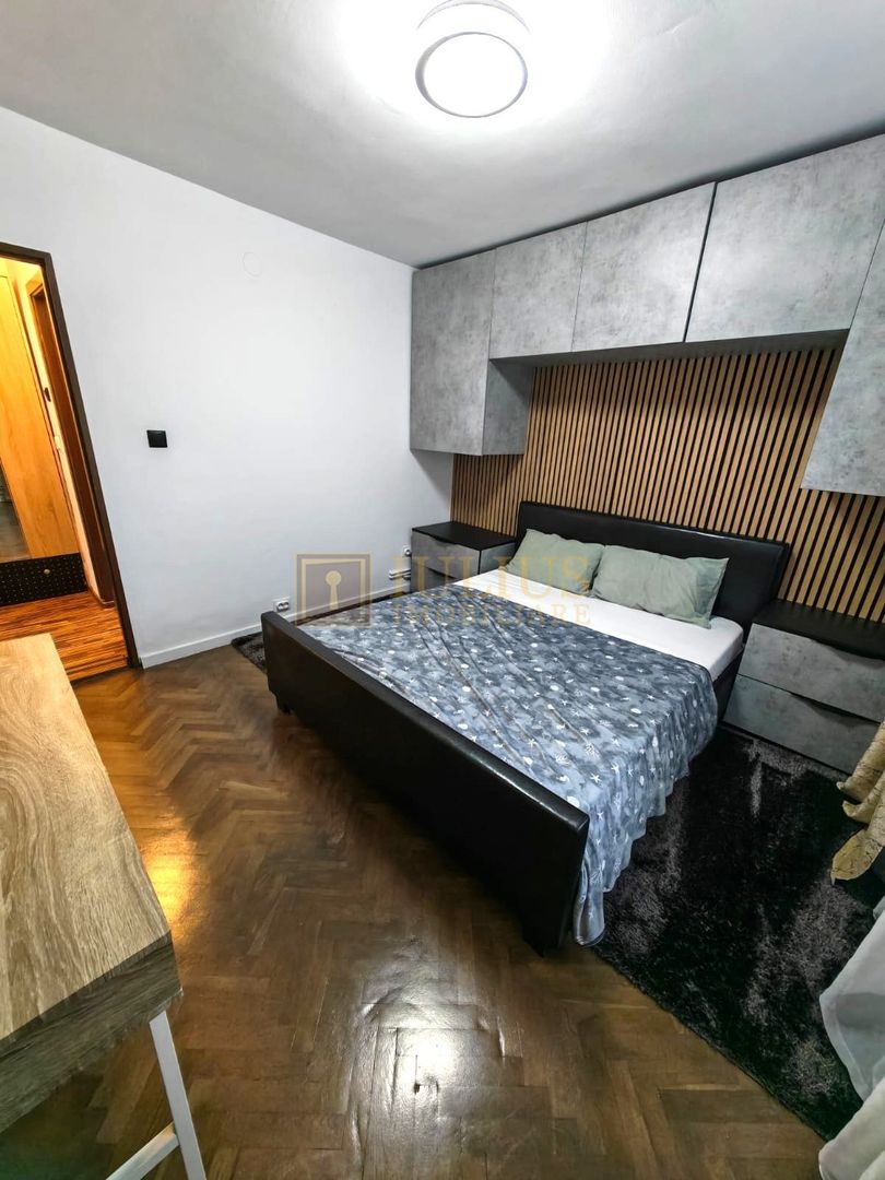 Apartament cu 3 camere in zona Lunei - Poză 5
