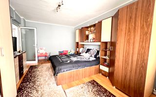 Apartament 4 Camere | Decomandat | 74 mp | Zona Cetate - Poză 3