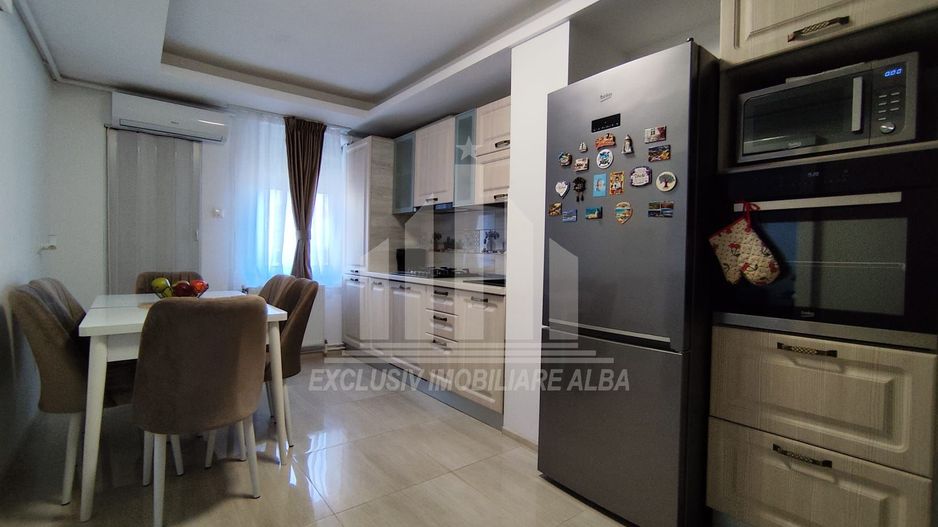 Apartament cu 2 camere decomandate, Ampoi 1 - Poză 3
