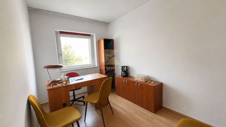 Spatiu pentru birou | 10 mp | intrare separata | baie | Judetean - Poză 2