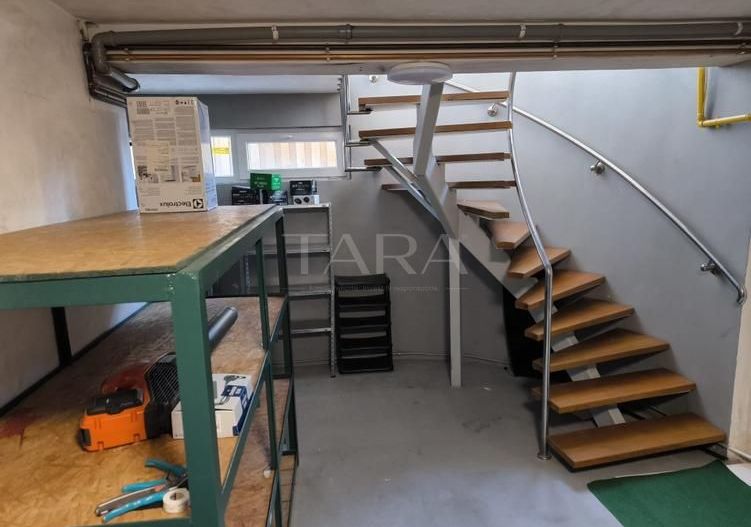 Casă spațioasă și luminoasă, cu teren generos, zona Europa - Poză 5