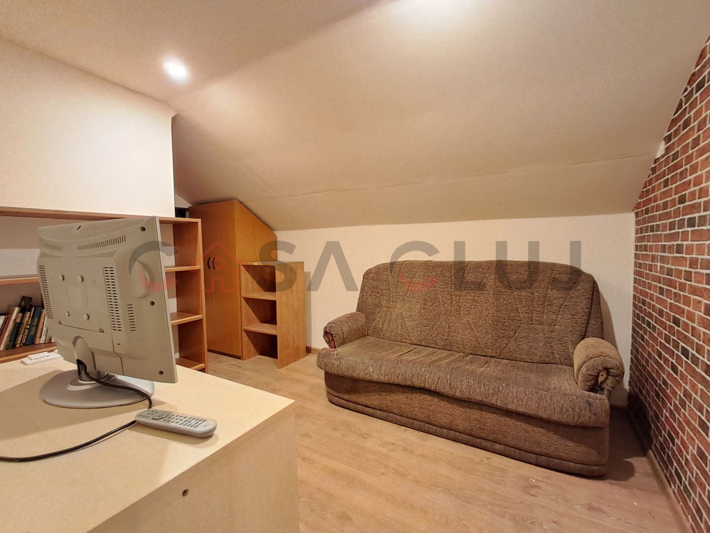 Casă calcan, Curte,  grădină, Iris!! - Poză 11