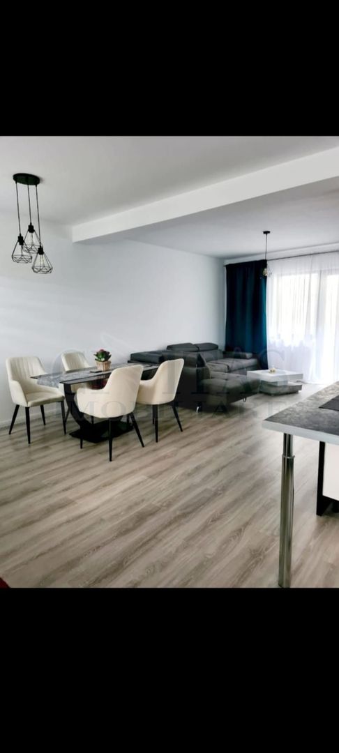 Casa insiruita de vanzare la pret de apartament - Poză 1