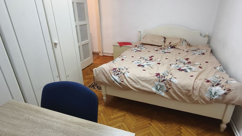 Apartament cu 3 dormitoare in zona UMFST ( 7 Noiembrie) - Poză 2