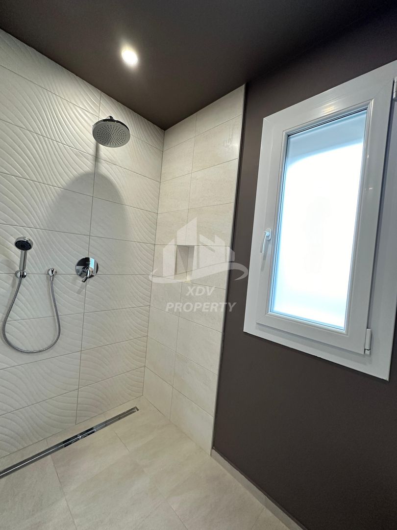 Penthaus  modern in  Sibiu ,3 camere ,2 garaje subteran , boxa - Poză 8