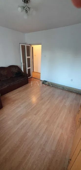 Apartament cu 4 camere, decomandat, Manastur., zona BIG. - Poză 5