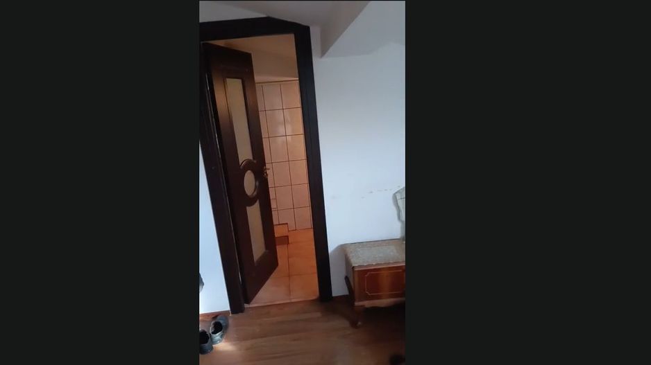 De vanzate - apartament 2 camera ( Mansarda) -zona Centrala - Poză 19