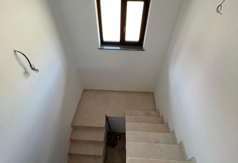 CASĂ INDIVIDUALĂ P+M, teren aferent 500 mp, zona SATU NOU - MUNTENI de SUS; - Poză 7