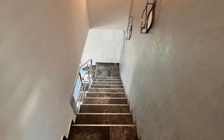 Casă modernă de vânzare în Valea Lupului, 4 camere și birou, construită în 2017 - Poză 5