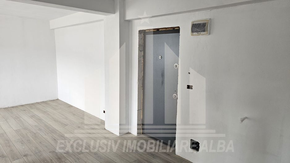 Apartament cu 2 camere, bloc nou intre Cetate si Micesti - Poză 2