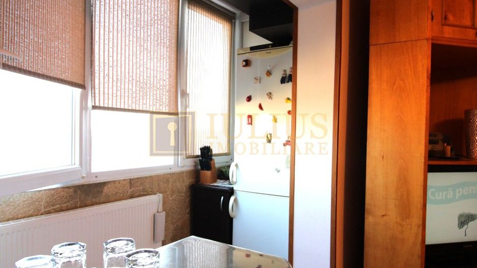 Apartament spatios, 3 camere, semidecomandat, Calea Buziasului - Poză 15