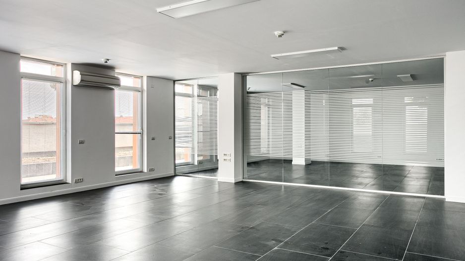 Închiriat! Spațiu de birouri ultracentral Arad - Poză 6