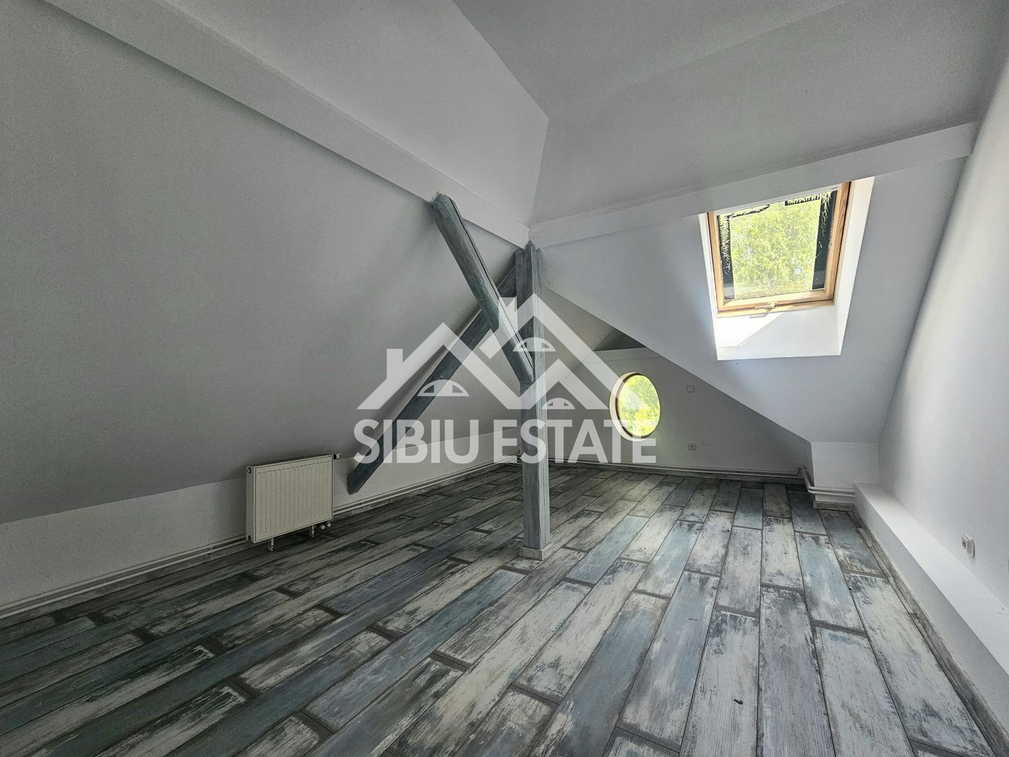Casa Sibiu central, teren 1000 - Poză 17
