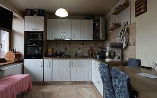 Casă | 120 MPU | 3 camere | Central - Poză 7