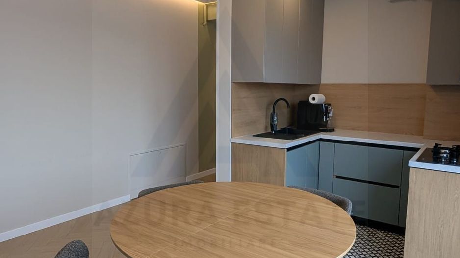 Apartament premium 3 camere parcare subterana etaj 3 zona Strand - Poză 3