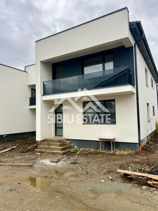 Locuinta moderna si curte de 170 mp – Cartierul Arhitectilor Sibiu - Poză 3