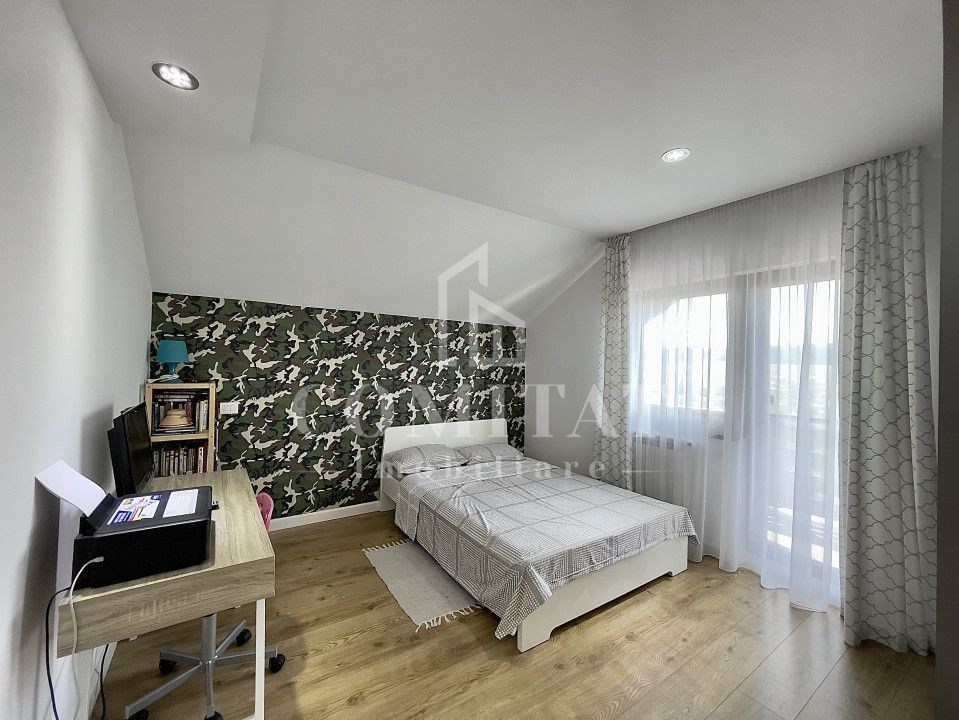 Casă cochetă cu teren generos și panoramă Chinteni - Poză 14