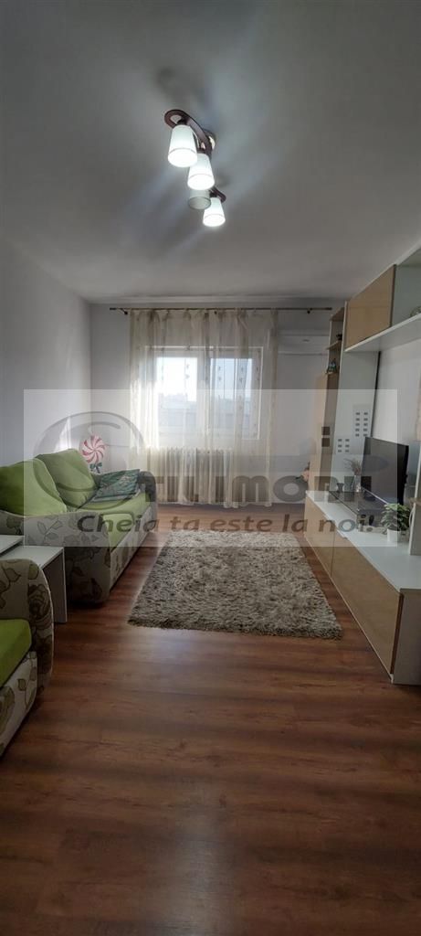 APARTAMENT 2 CAMERE DECOMANDAT  MOBILAT BLOC 1982 - Poză 2