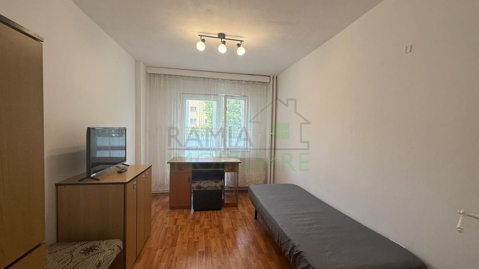 Apartament 3 Camere Decomandat, Etaj 1, Tractorul - Poză 6