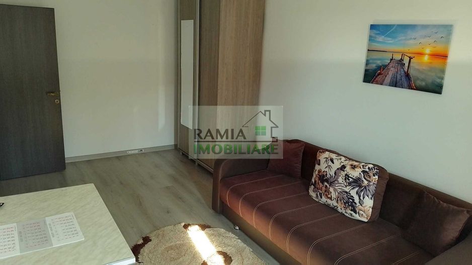 Studio decomandat, 51 mp, balcon 7 m, mobilat și utilat - Poză 1