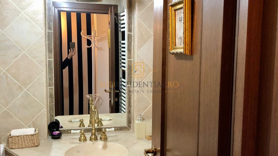 3 Camere,  Natiunile Unite - Palatul Parlamentului, Mobilat lux - Poză 22