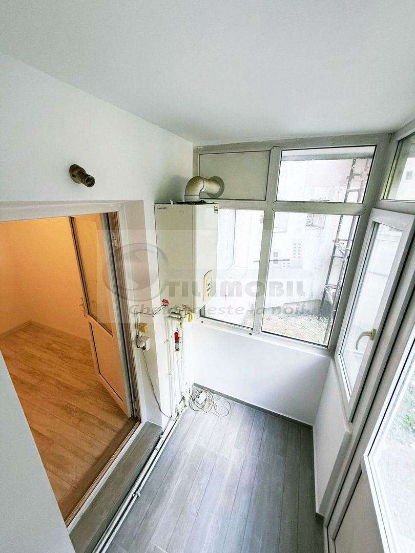 Liber, apartament 3 camere Nicolina 1, renovat modern, baie cu geam - Poză 12