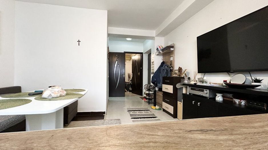 2 camere cu gradina de 35mp + parcare inclusa - Poză 2